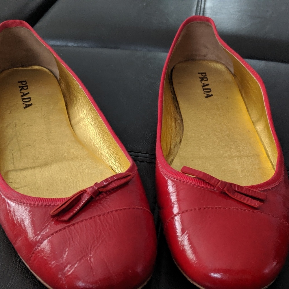 Prada patent leather red flats 39 1/2